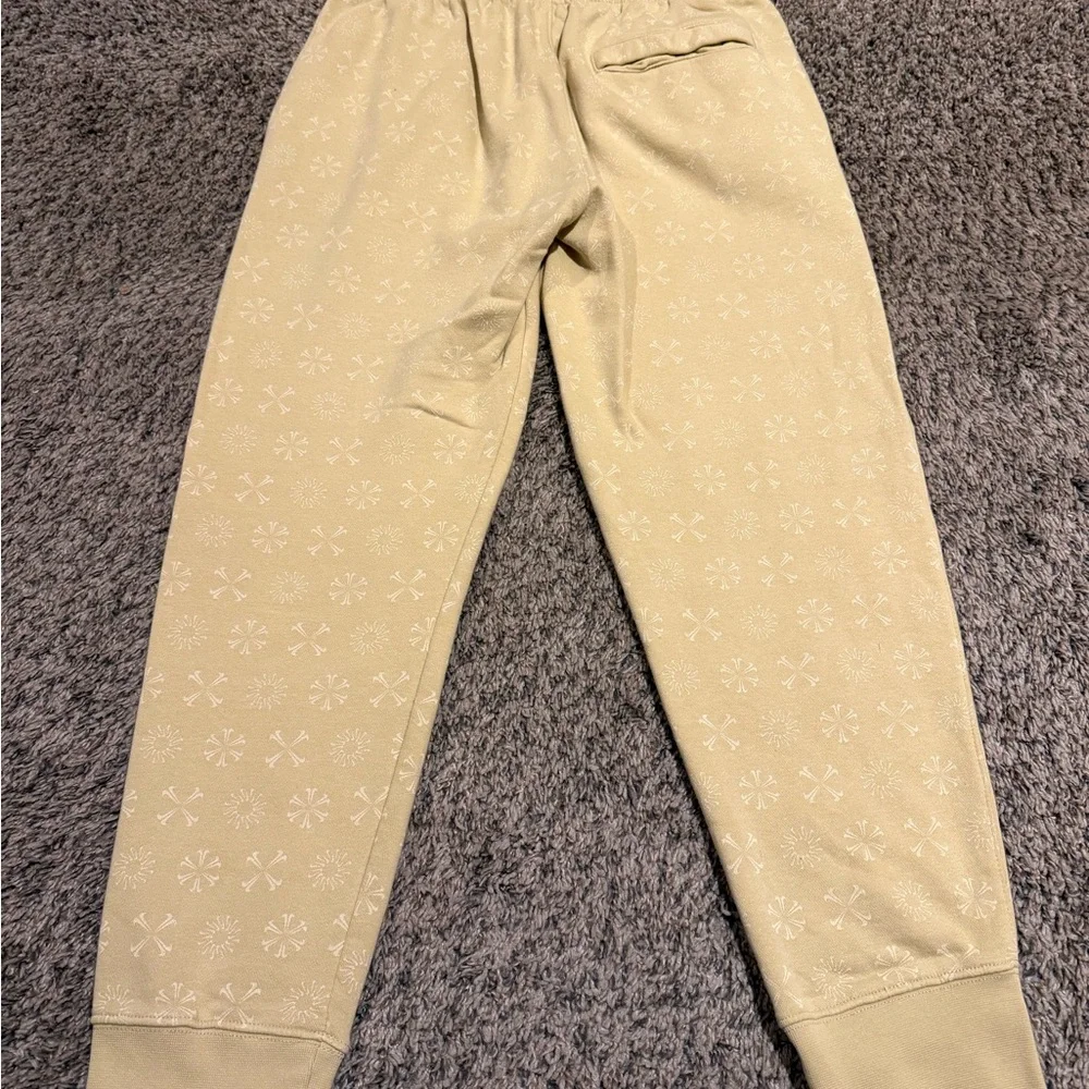 Nike Men’s Club Fleece Joggers - Picture 2 of 5